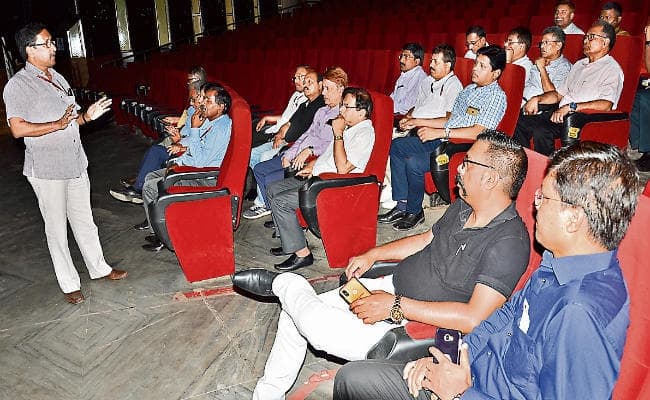 रांची : डॉक्टरों ने निजी प्रैक्टिस की जांच एसीबी से कराने पर जतायी आपत्ति, बोले, प्रशासनिक अधिकारियों की भी जांच की जाये