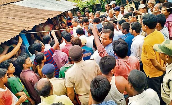 पुणे हादसा : एक साथ 11 शवों का हुआ दाह संस्कार, गम में डूबा पूरा गांव