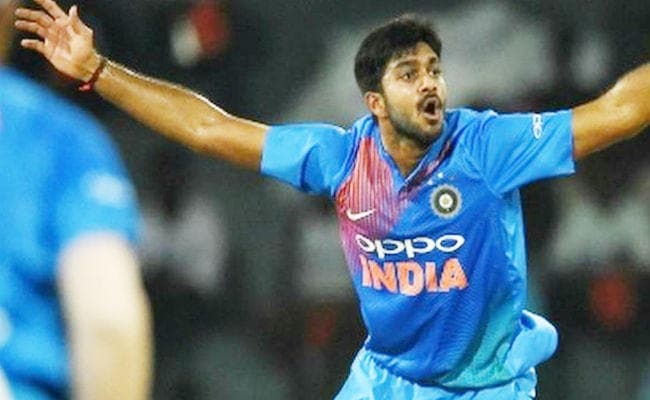 अंगुलियों में चोट के कारण विजय शंकर विश्व कप से बाहर, मयंक अग्रवाल होंगे शामिल