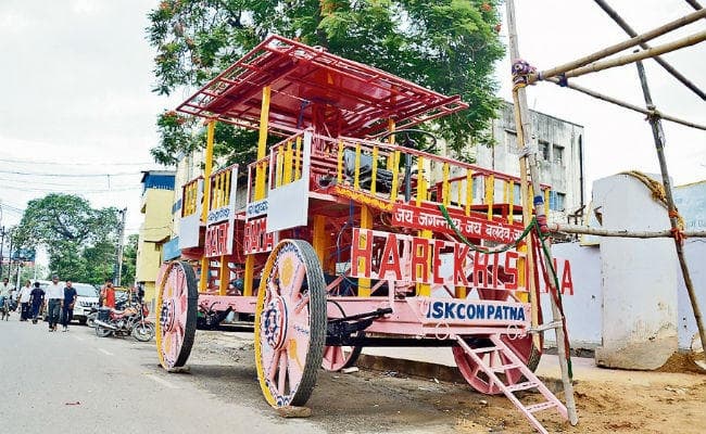 पटना: कर्नाटक से मंगाये गये आठ टन फूलों से सजेगा भगवान जगन्नाथ का रथ