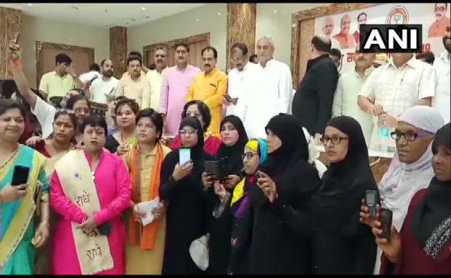 मुस्लिम महिला ने ली भाजपा की सदस्यता तो मकान मालिक ने कहा- जल्दी से घर खाली करो