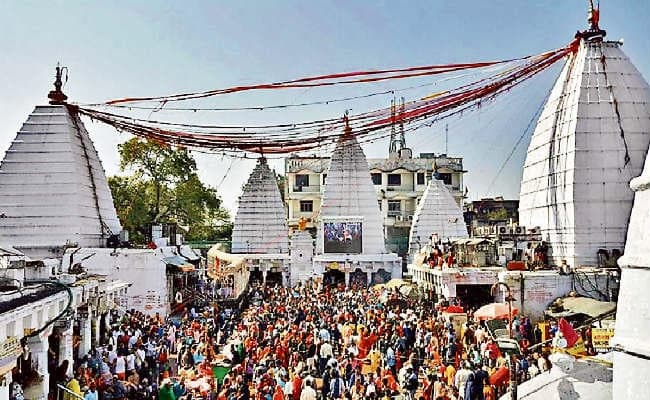 देवघर: बाबा दरबार में आज पूरी सरकार, रघुवर जुटे बोलबम की ब्रांडिंग में, पीएम व सभी सीएम को जायेगा बाबा का प्रसाद