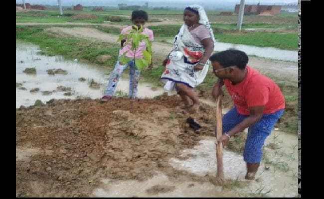 जल संरक्षण अभियान से जुड़ा एंजल दीप प्ले स्कूल