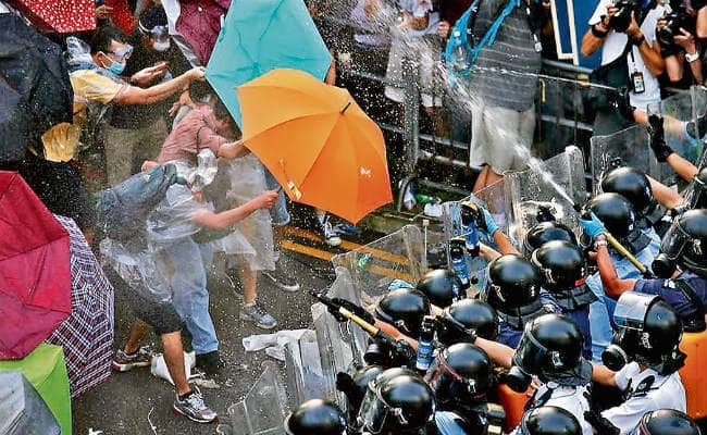 हांगकांग की आजादी खतरे में