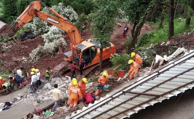 हिमाचल प्रदेश में बड़ा हादसाः सोलन में इमारत ढ़ही, 13 सैनिकों समेत 14 की मौत , 28 बचाये गये