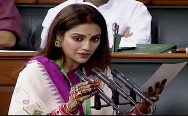 नुसरत जहां ने बताया- क्यों मंगलसूत्र और सिंदूर लगाकर शपथ लेने पहुंची थीं संसद?