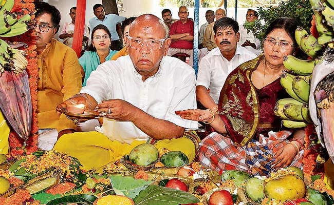 जमशेदपुर : मंत्री सरयू राय ने की रमार्चा पूजा, महाप्रसाद आज