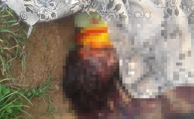 झारखंड : महुआटांड़ में टांगी से वारकर महिला को मौत के घाट उतारा