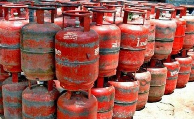 पटना: एलपीजी सिलिंडर का बैकलॉग बढ़ने से हजारों उपभोक्ता परेशान