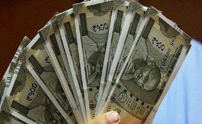 नकद लेनदेन की सीमा 10 हजार रुपये तय करने को लेकर याचिका