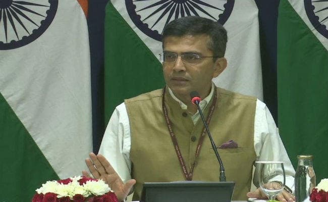 आतंकियों की मौजूदगी पर इमरान की स्वीकारोक्ति, भारत ने कहा - पाकिस्तान कार्रवाई करे