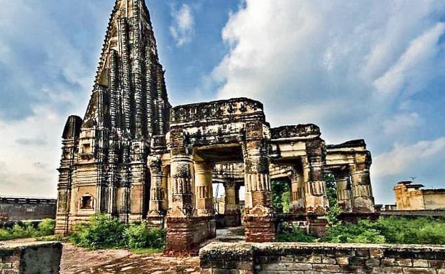 इमरान सरकार की पहल : 72 साल बाद पाक में खुला 1,000 साल पुराना मंदिर