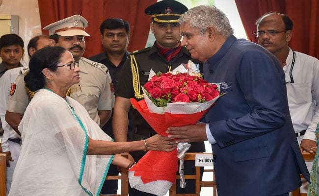 जगदीप धनखड़ ने पश्चिम बंगाल के राज्यपाल के रूप में शपथ ली