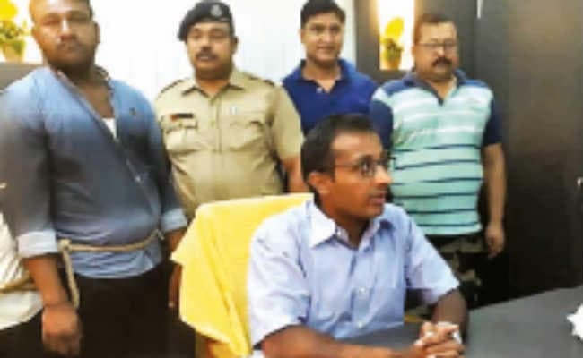 मालदा: एक लाख रुपये के नकली नोटों के साथ दो गिरफ्तार