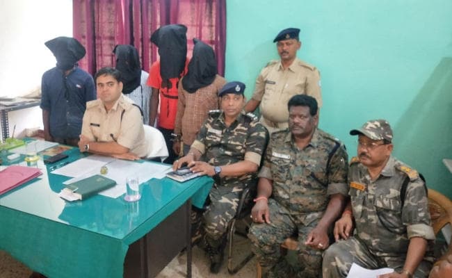 रांची व गुमला से PLFI के चार हार्डकोर उग्रवादी गिरफ्तार