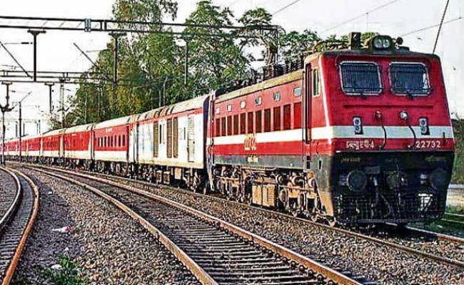 दिल्ली-हावड़ा मार्ग पर चलेंगी 160 किमी प्रति घंटा की रफ्तार से ट्रेनें, यूपी,बिहार और झारखंड को होगा बड़ा फायदा