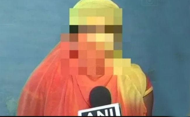 उन्नाव बलात्कार पीड़िता के वकील का गंभीर आरोप, CBI ने जानबूझकर नहीं लिया विधायक का नाम