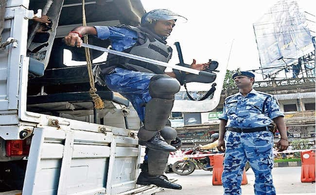 Dussehra 2022: यूपी में दशहरे पर सुरक्षा के पुख्ता इंतजाम, DGP ने दिए फुट पेट्रोलिंग के निर्देश