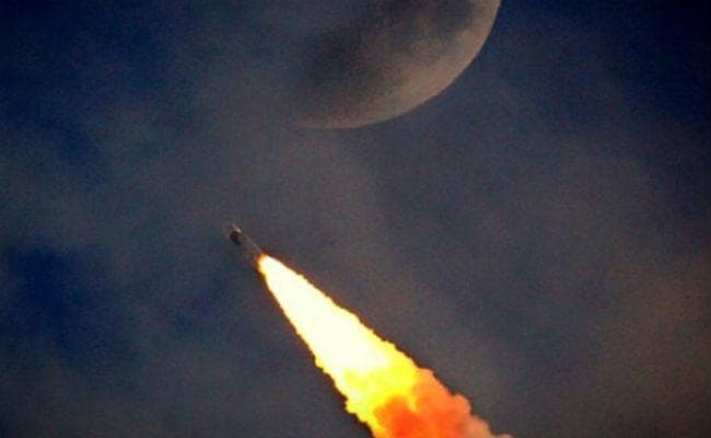 Chandrayaan 2 को मंगलवार को चांद की कक्षा में प्रवेश कराएगा ISRO