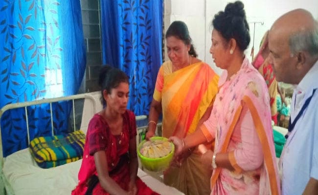 झारखंड: राज्यपाल ने आदिवासी समाज में हड़िया पीने की परंपरा से हो रही बिमारियों पर जतायी चिंता