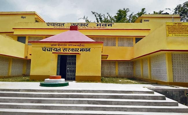 पंचायत सरकार भवन के निर्माण पर खर्च के लिए एक करोड़ 14 लाख निर्धारित, मुखिया को मिलेगी छह लाख की अग्रिम राशि