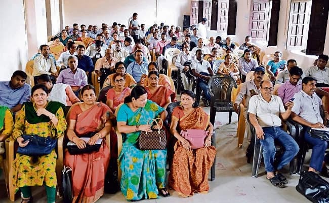 पटना : शनिवार तक खरीदें स्मार्ट क्लास के सामान