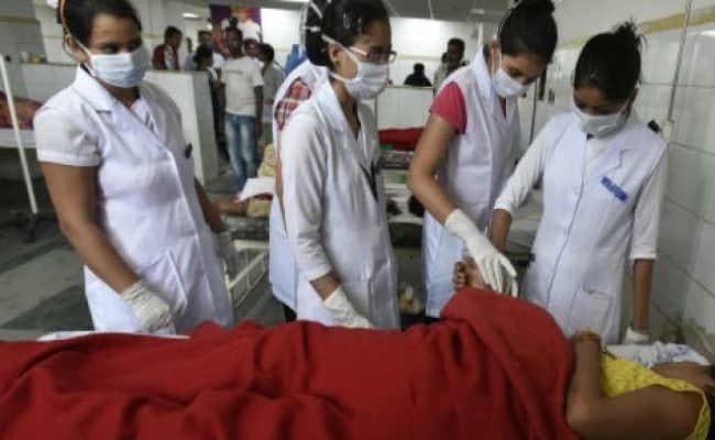 नर्सों को मिला वेतन, दो दिनों से चल रही हड़ताल खत्म