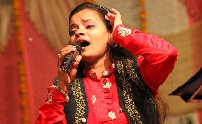 लोक कलाकार चंदन तिवारी व मधुश्री हतियाल को रांची प्रेस क्लब करेगा सम्मानित