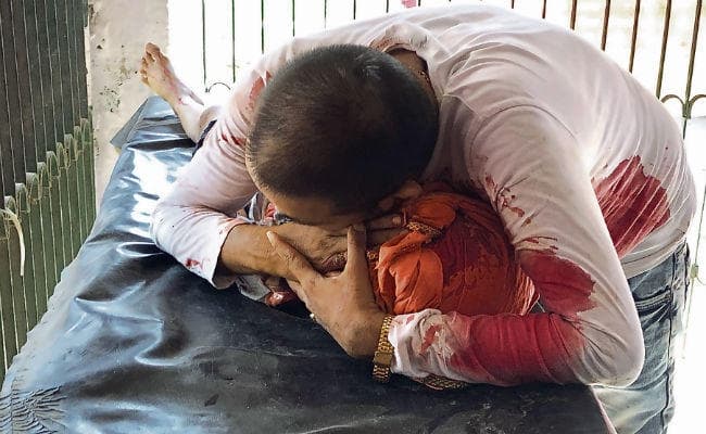 बिहटा : ट्रक ने ली मां-बेटे की जान, बाल-बाल बचे पिता