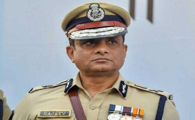 राजीव कुमार की गिरफ्तारी पर सोमवार तक लगी रोक