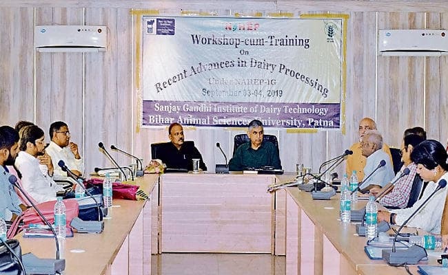 फुलवारीशरीफ : डेयरी में उत्पादों की बढ़ी डिमांड, बेरोजगारी दूर करने में सहायक