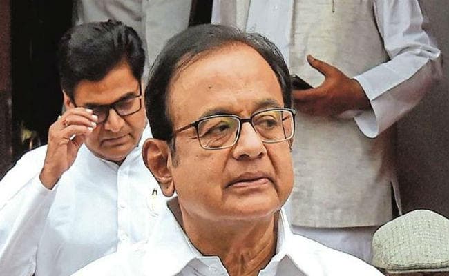 INX मीडिया मामले में पूर्व वित्त मंत्री पी चिदंबरम को न्यायिक हिरासत में भेजा गया तिहाड़ जेल INX मीडिया मामले में पूर्व वित्त मंत्री पी चिदंबरम को न्यायिक हिरासत में भेजा गया तिहाड़ जेल