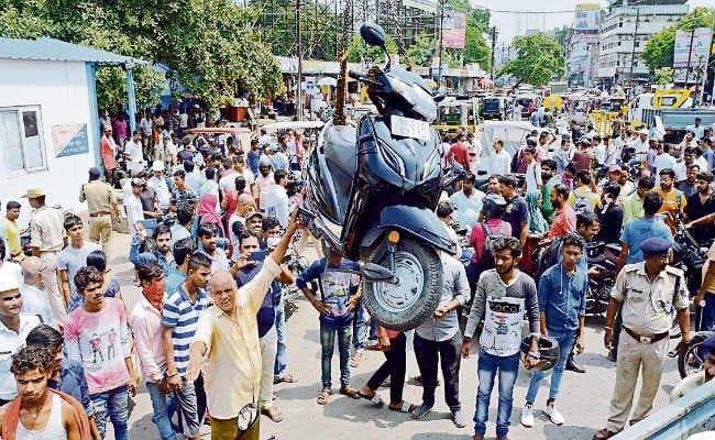 पटना : 807 वाहनों से वसूला साढ़े आठ लाख जुर्माना