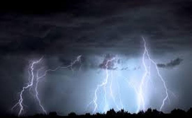 झारखंड में अब पूरी नहीं हो पायेगी मॉनसून की कमी, थोड़ी देर में संथाल परगना के कई जिलों में वर्षा और वज्रपात की चेतावनी