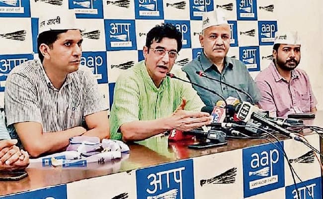 आप से पुराना रिश्ता है : डॉ अजय कुमार