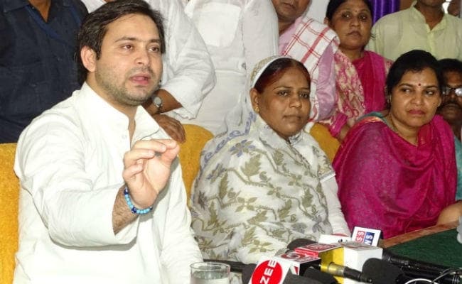 एनआरसी को बिहार में किसी कीमत पर नहीं लागू होने देंगे : तेजस्वी यादव