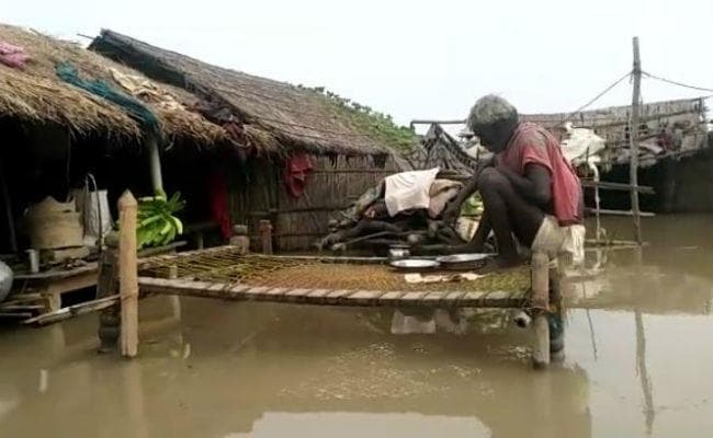 झारखंड में उफान पर गंगा, साहिबगंज के कई इलाकों में घुसा बाढ़ का पानी, प्रशासन सतर्क