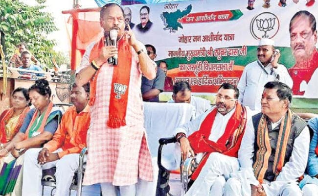 जन आशीर्वाद यात्रा : कांग्रेस-झामुमो ने किया देश व झारखंड को खोखला : मुख्यमंत्री रघुवर दास