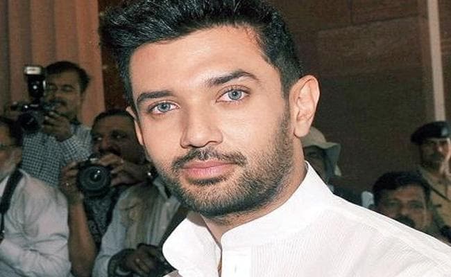 नवंबर में लोजपा की कमान संभाल सकते हैं चिराग पासवान