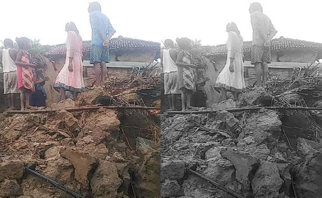 भारी बारिश से गया में ढह गया मकान, महिला और बच्ची की मौत, अस्पताल में ताला लटका देख उग्र हुए ग्रामीण, फिर...
