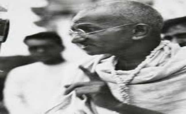 चंपारण में किसानों की लड़ाई ने गांधी जी को बनाया महात्मा