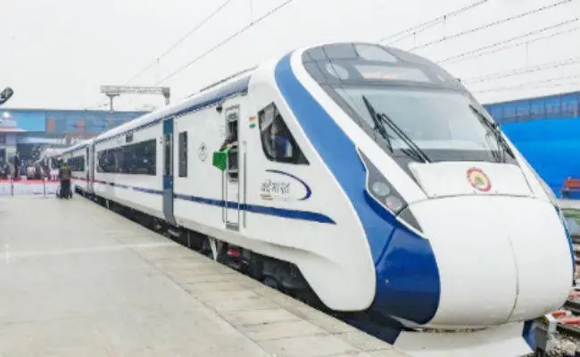 दिल्ली- कटरा वंदे भारत एक्सप्रेस का 5 अक्टूबर से व्यावसायिक संचालन, बुकिंग शुरू