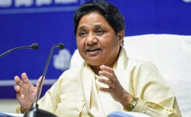 मायावती ने लोगों को दीं शुभकामनाएं, नया वर्ष लोगों के जीवन में खुशियां लाये
