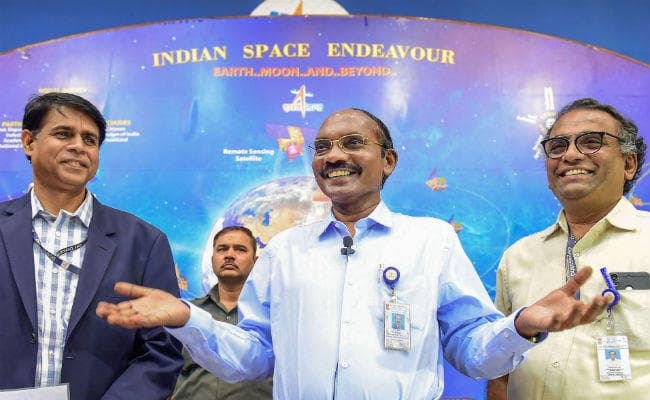 चंद्रयान-3 का प्रक्षेपण अगले साल, गगनयान के लिए वायुसेना से चार अंतरिक्ष यात्री चयनित : इसरो