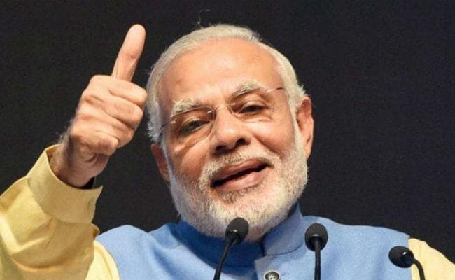 धनबाद की प्रियंका के फॉलोअर बने पीएम मोदी