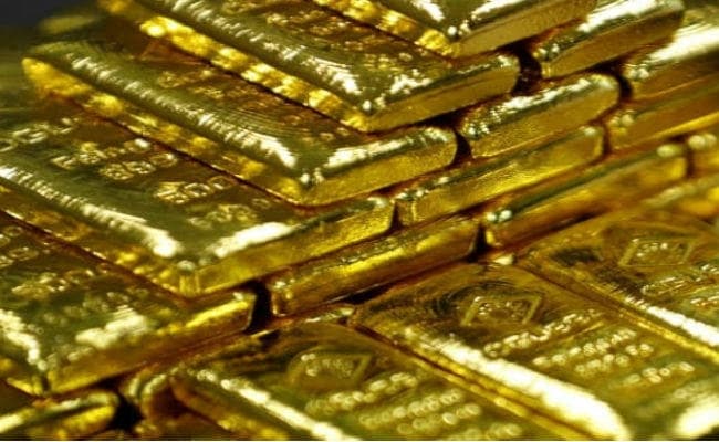 रुपे में कमजोरी और मजबूत वैश्विक रुख से सोना की कीमत में 752 रुपये उछाल