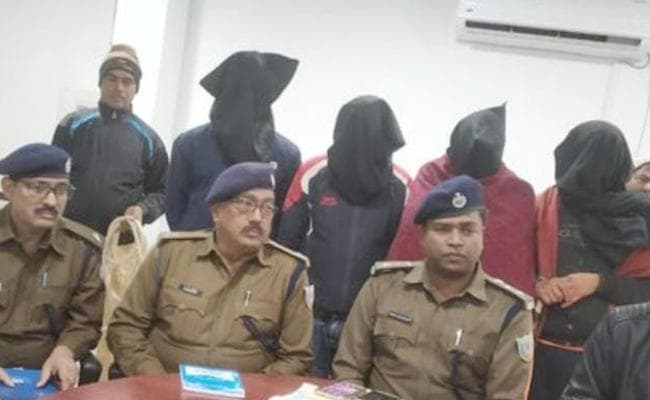 झारखंड में चार नक्सली गिरफ्तार, पलामू की पुलिस ने सर्च ऑपरेशन के दौरान पकड़ा