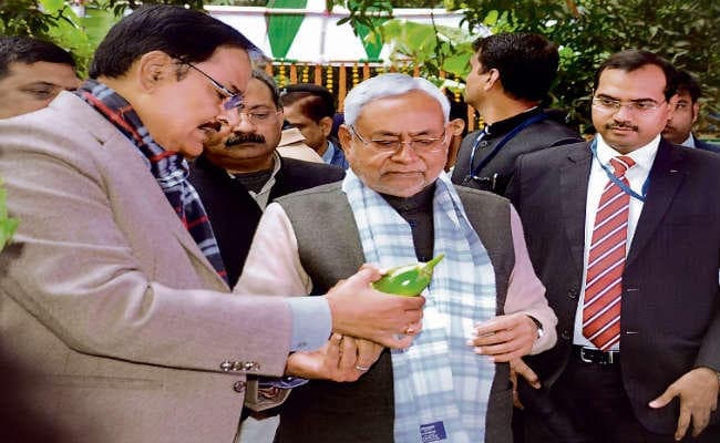 मौसम में असमय बदलाव से खतरा समय रहते सचेत हो जाएं : नीतीश