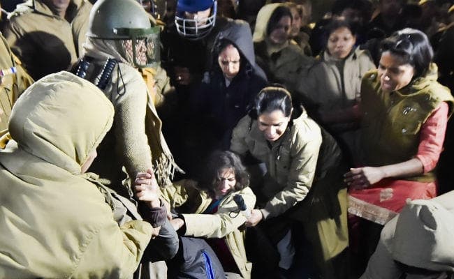 जेएनयू हिंसा मामले में 3 और शिकायतों दर्ज, संदिग्धों की हुई पहचान