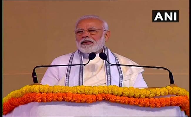 पीएम मोदी के कोलकाता दौरे का दूसरा दिन, बेलूर मठ में बोले- CAA नागरिकता देने का कानून, छीनने के लिए नहीं